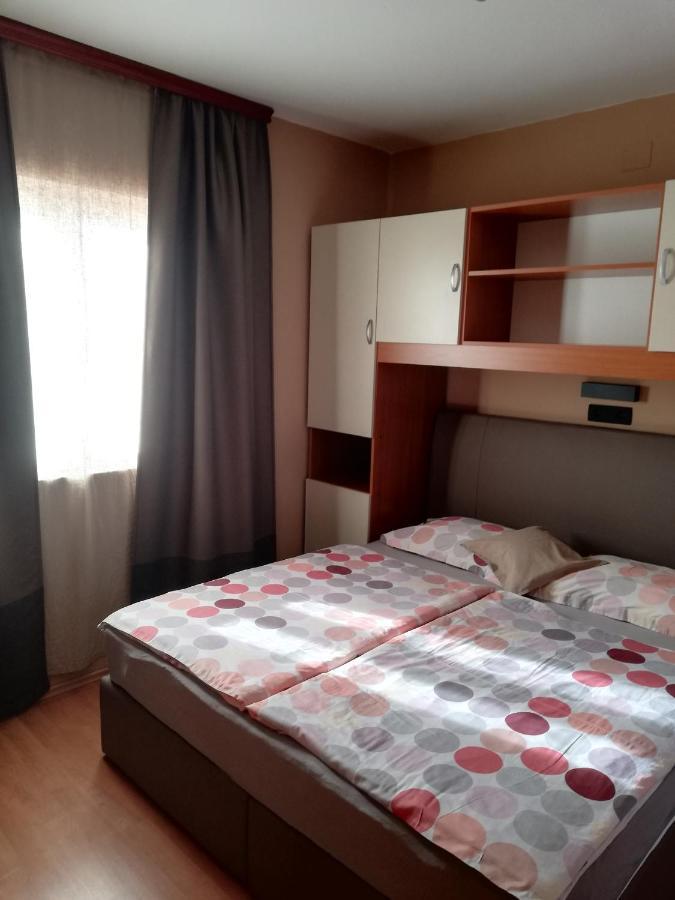 Apartmani Danijela Tomicic Lopar Exterior photo