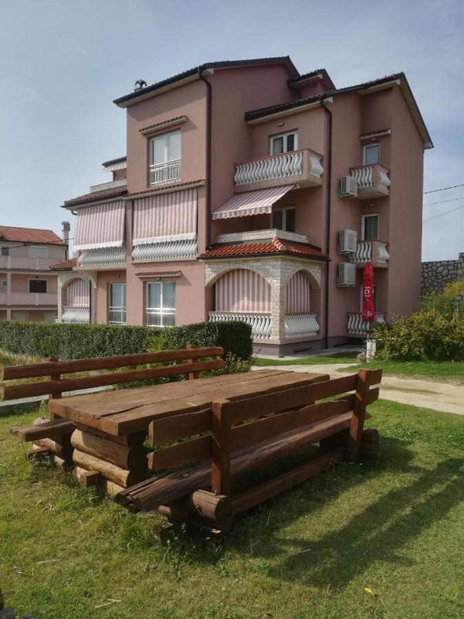 Apartmani Danijela Tomicic Lopar Exterior photo